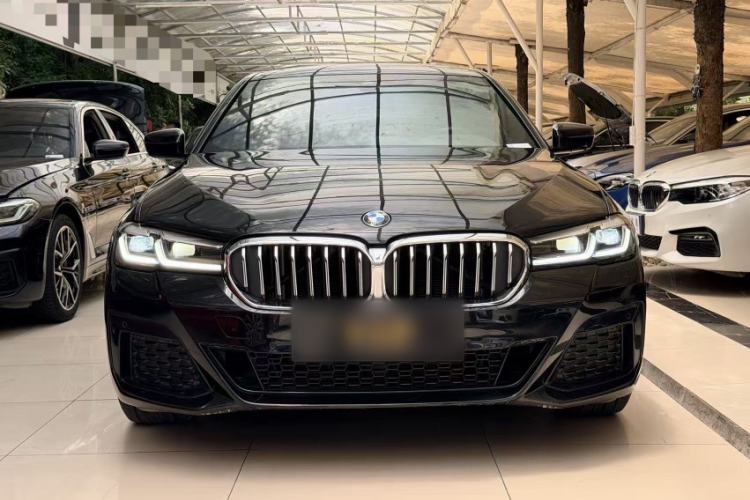 Used BMW 5 Series 2022 Restyled 525Li M Sport Package Exterior 1