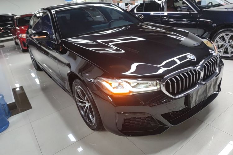 Used BMW 5 Series 2022 Restyled 525Li M Sport Package Exterior 1