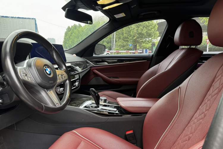 Used BMW 5 Series 2022 Second Facelift 525Li M Sport Package Exterior 10
