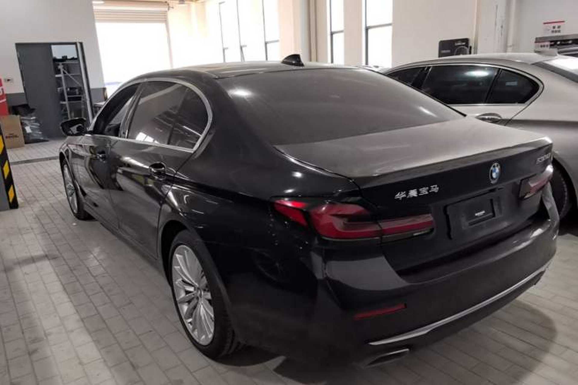 Used BMW 5 Series 2022 Second Facelift 530Li Luxury Edition Premium Package Exterior 2