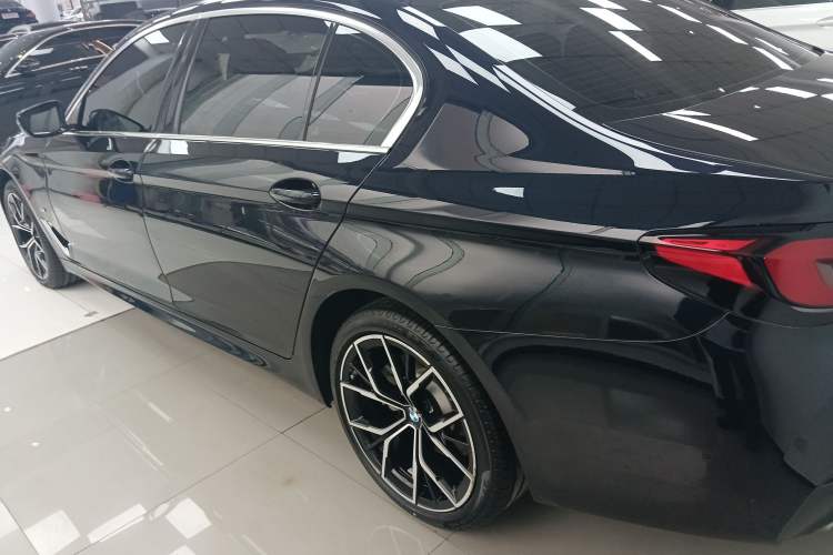 Used BMW 5 Series 2022 Revised Version 3 530Li Luxury Edition M Sport Package Exterior 2