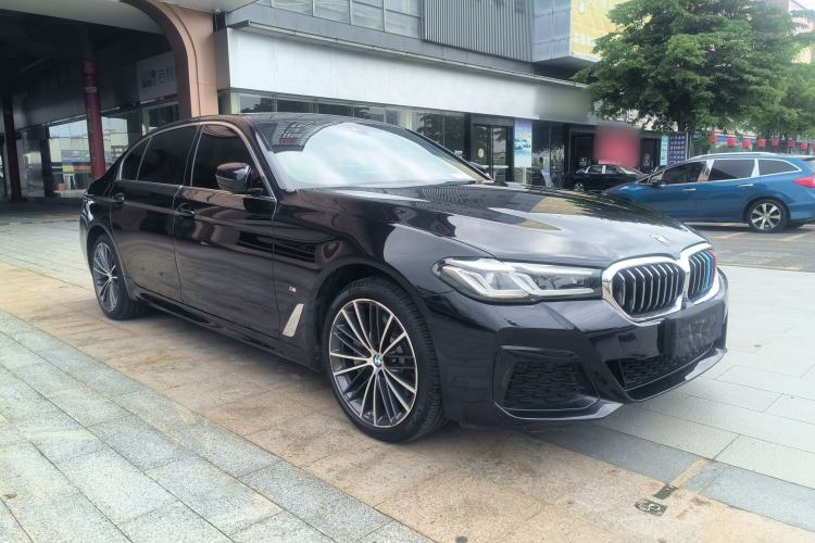 Used BMW 5 Series 2022 Second Facelift 530Li Leading Edition M Sport Package Exterior 2