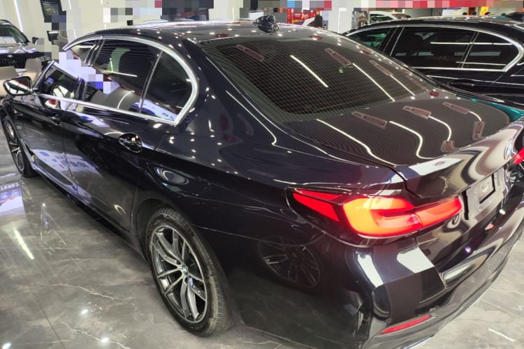 Used BMW 5 Series 2022 525Li M Sport Package Exterior 2