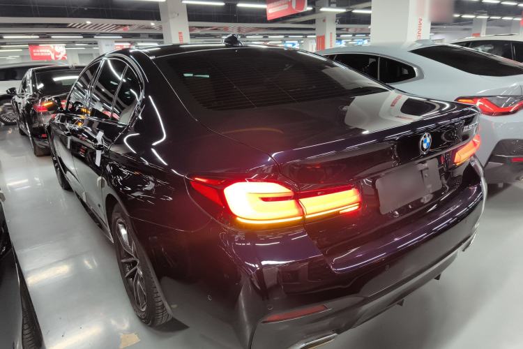 Used BMW 5 Series 2022 Second Facelift 525i M Sport Package Exterior 2