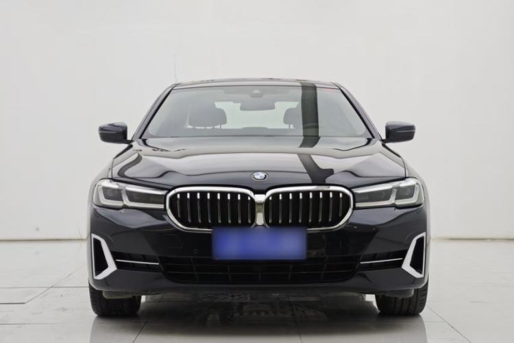Used BMW 5 Series 2022 Restyled 525Li Luxury Package Exterior 2