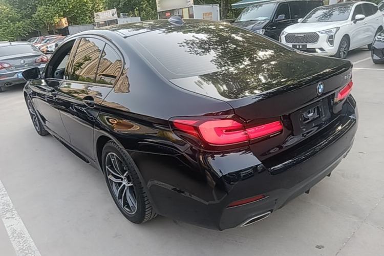Used BMW 5 Series 2022 Second Facelift 525i M Sport Package Exterior 2