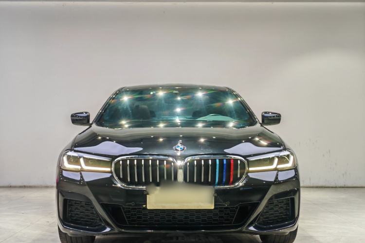 Used BMW 5 Series 2022 Restyled 525Li M Sport Package Exterior 2