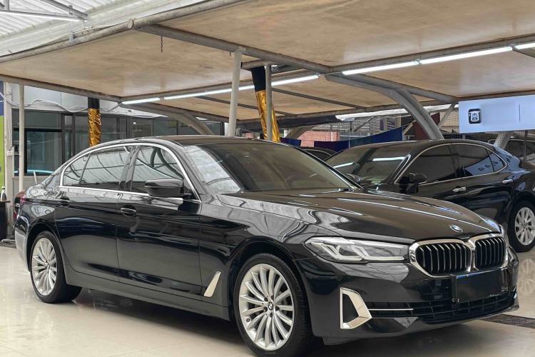 Used BMW 5 Series 2022 Second Facelift 530Li Luxury Edition Premium Package Exterior 2
