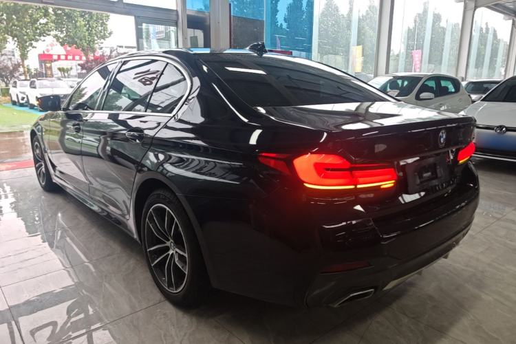 Used BMW 5 Series 2022 Restyled 525Li M Sport Package Exterior 2