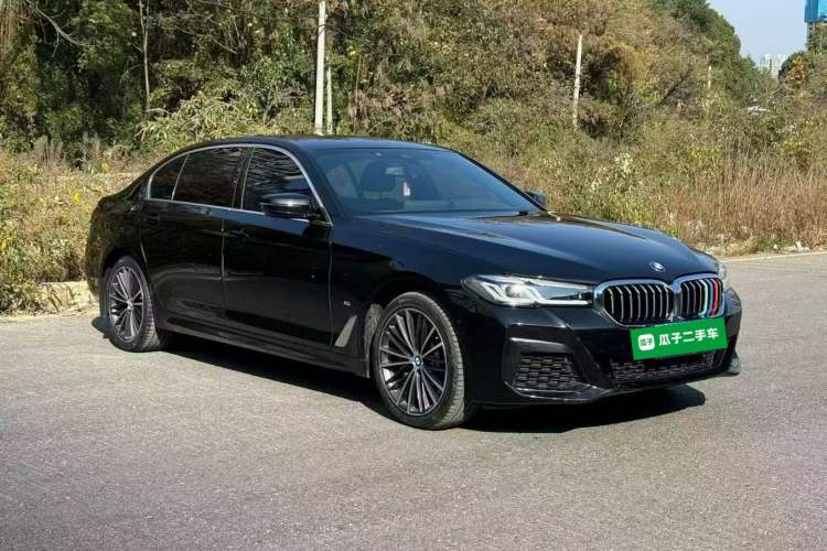 Used BMW 5 Series 2022 Restyled 530Li Leading Edition M Sport Package Exterior 2