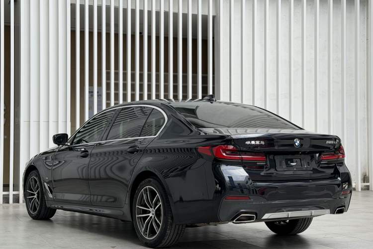 Used BMW 5 Series 2022 Restyled 525Li M Sport Package Exterior 2