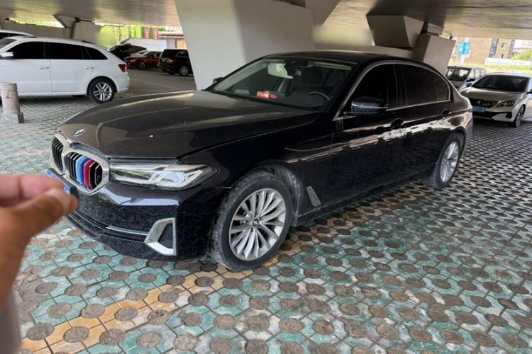 Used BMW 5 Series 2022 Second Facelift 525Li Luxury Package Exterior 2