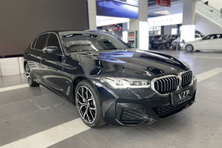Used BMW 5 Series 2022 Second Facelift 530Li Luxury Version M Sport Package Exterior 2
