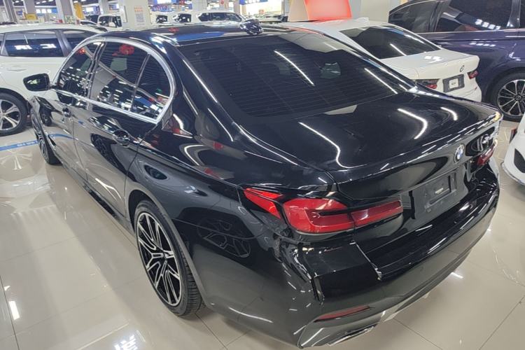 Used BMW 5 Series 2022 Second Facelift 525Li M Sport Package Exterior 2