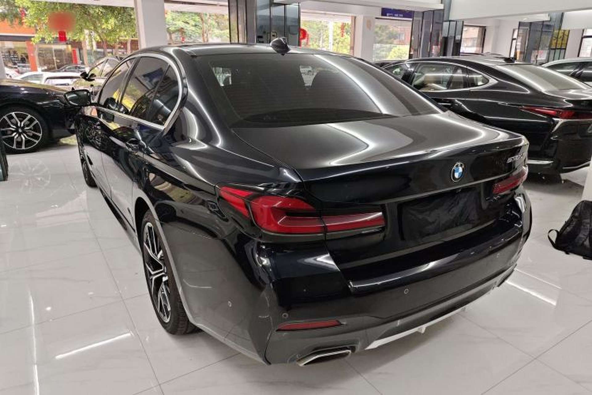 Used BMW 5 Series 2022 Second Facelift 530Li Luxury Version M Sport Package Exterior 2