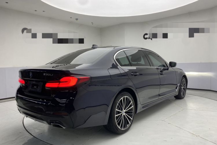 Used BMW 5 Series 2022 Restyled 530Li Leading Edition M Sport Package Exterior 3
