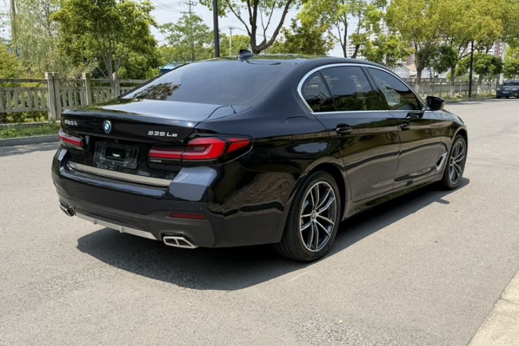Used BMW 5 Series 2022 Updated 530Li Leading Edition Luxury Package Exterior 3