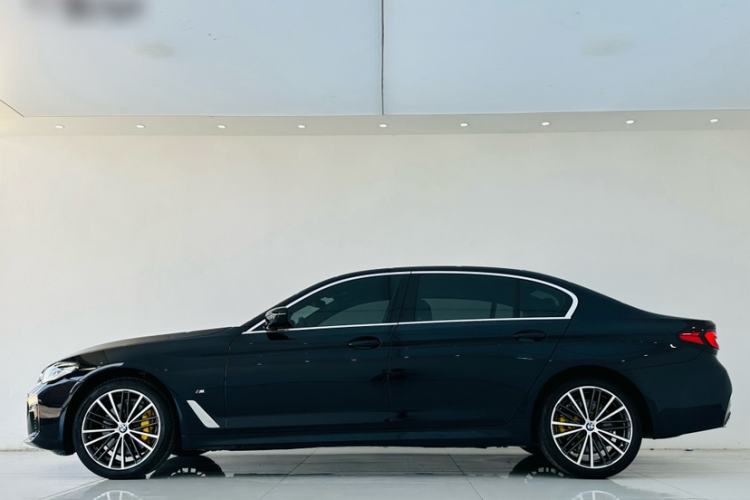 Used BMW 5 Series 2022 Restyled 530Li Leading Edition M Sport Package Exterior 3