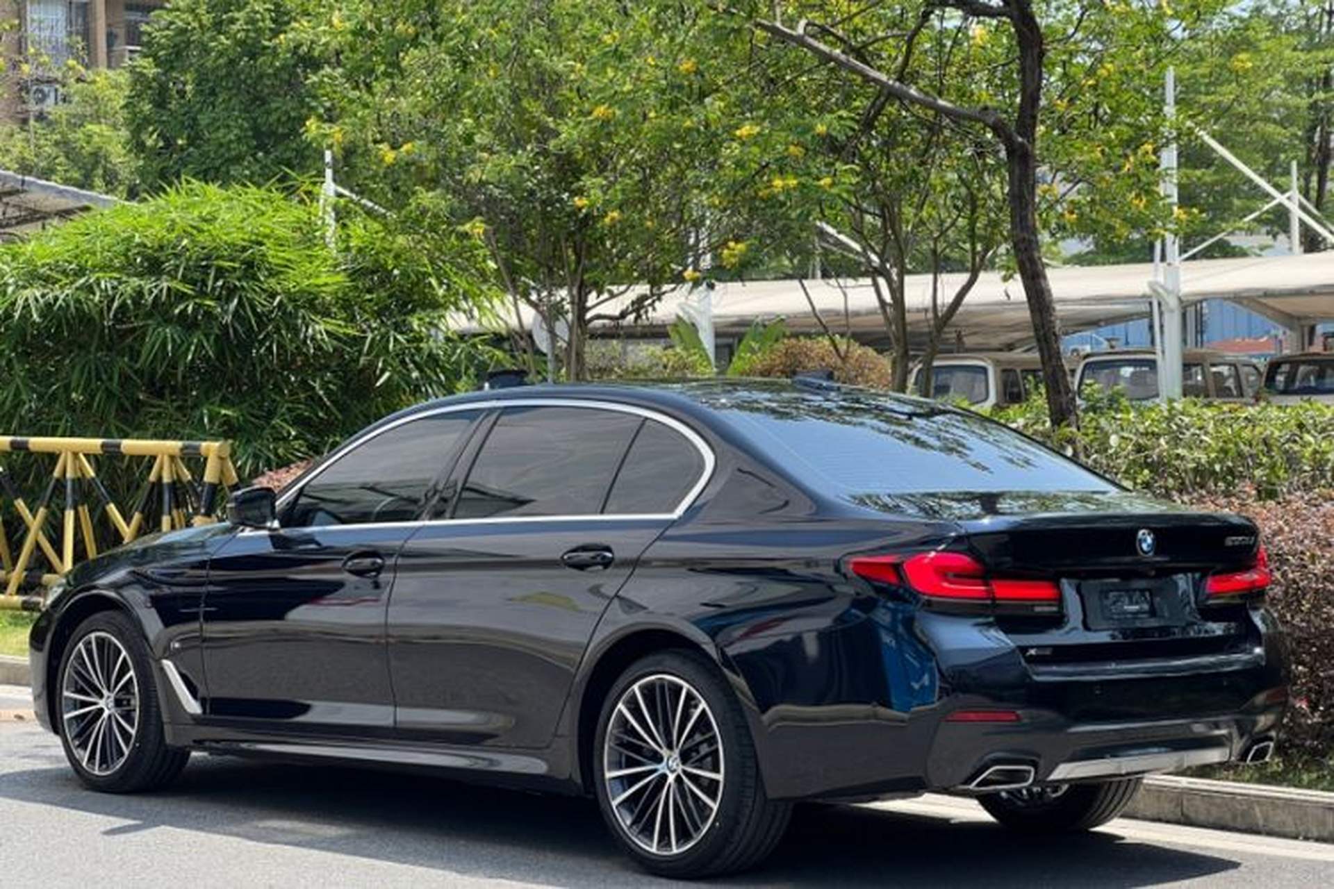 Used BMW 5 Series 2022 Revised Version 530Li xDrive M Sport Package Exterior 3