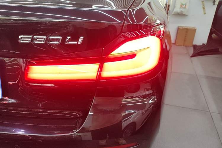 Used BMW 5 Series 2022 Second Facelift 530Li Leading Edition Luxury Package Exterior 3