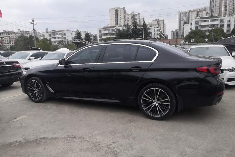 Used BMW 5 Series 2022 Restyled 530Li Leading Edition M Sport Package Exterior 3