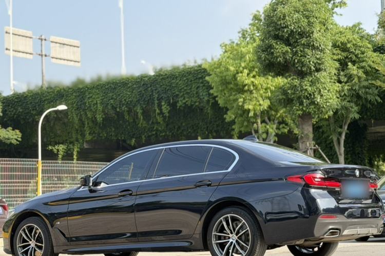 Used BMW 5 Series 2022 Second Facelift 525Li M Sport Package Exterior 3