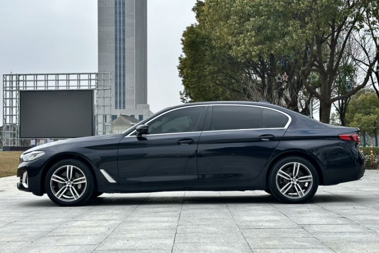 Used BMW 5 Series 2022 Updated 530Li Leading Edition Luxury Package Exterior 3