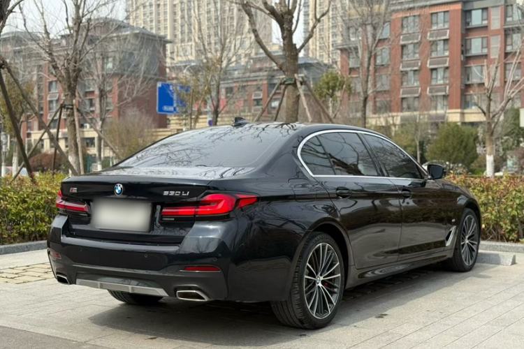 Used BMW 5 Series 2022 Restyled 530Li Leading Edition M Sport Package Exterior 4
