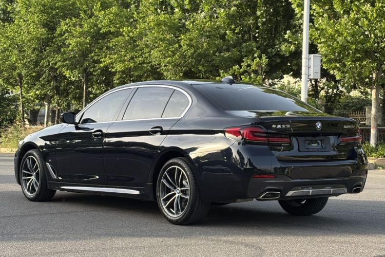 Used BMW 5 Series 2022 Restyled 525Li M Sport Package Exterior 4