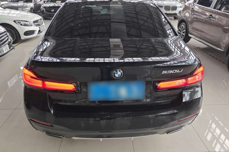 Used BMW 5 Series 2022 Second Facelift 530Li Leading Edition M Sport Package Exterior 4