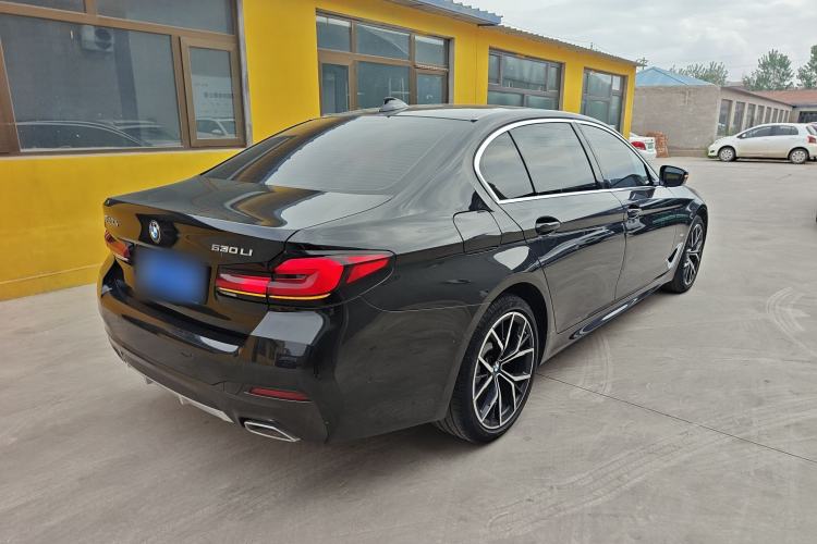 Used BMW 5 Series 2022 Second Facelift 530Li Luxury Version M Sport Package Exterior 4