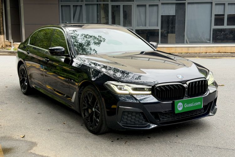 Used BMW 5 Series 2022 Second Facelift 530Li Luxury Version M Sport Package Exterior 4