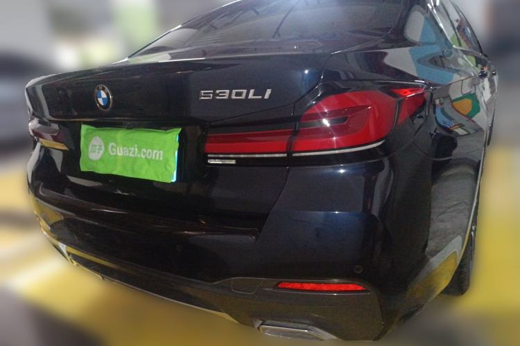 Used BMW 5 Series 2022 Second Facelift 530Li Luxury Version M Sport Package Exterior 4