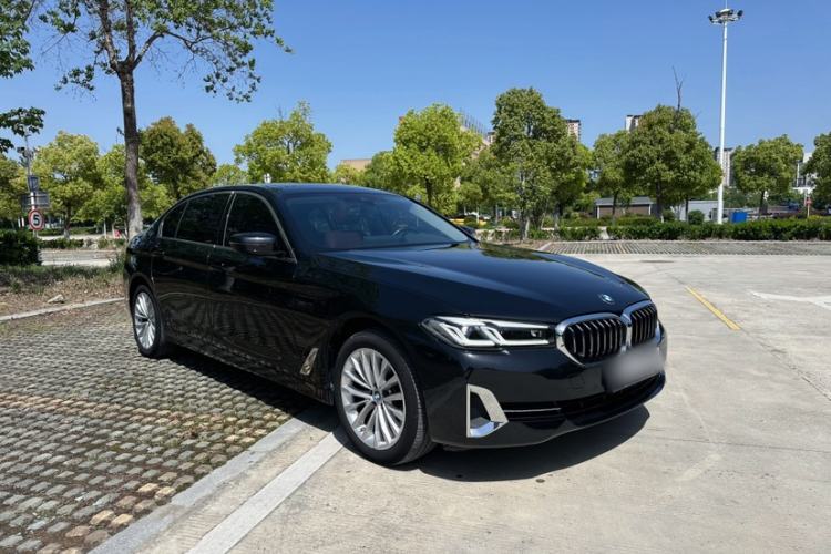 Used BMW 5 Series 2022 Second Facelift 525Li Luxury Package Exterior 4