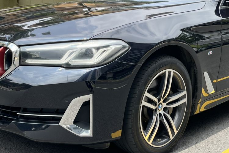 Used BMW 5 Series 2022 Second Facelift 530Li Leading Edition Luxury Package Exterior 4