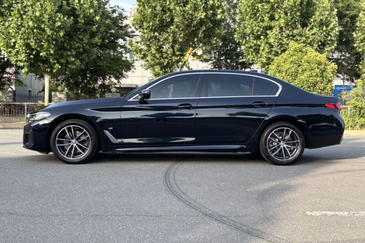 Used BMW 5 Series 2022 Restyled 525Li M Sport Package Exterior 5