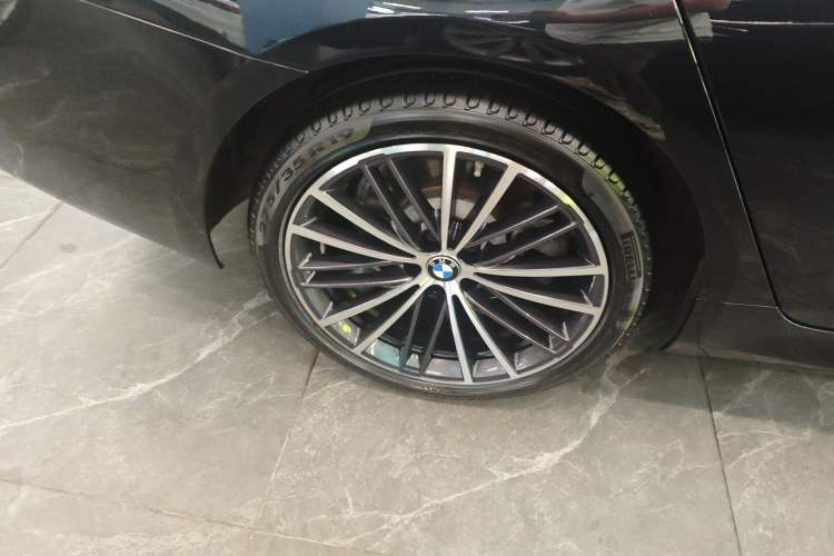 Used BMW 5 Series 2022 Restyled 530Li Leading Edition M Sport Package Exterior 5