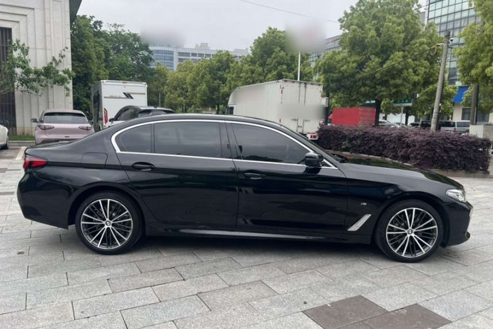 Used BMW 5 Series 2022 Second Facelift 530Li Leading Edition M Sport Package Exterior 5
