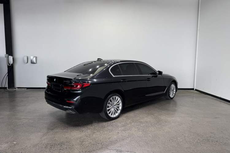Used BMW 5 Series 2022 Second Facelift 530Li Luxury Edition Premium Package Exterior 5