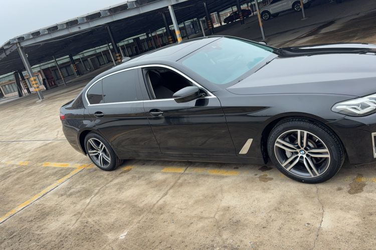 Used BMW 5 Series 2022 530Li Leading Luxury Package Exterior 5