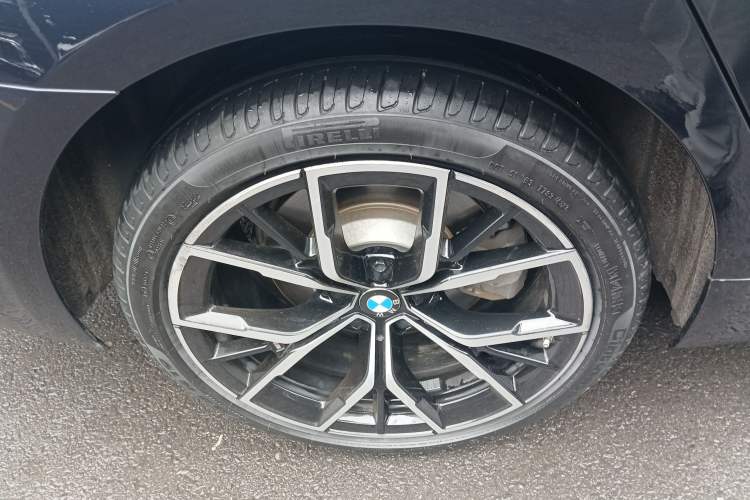 Used BMW 5 Series 2022 Second Facelift 530Li Luxury Version M Sport Package Exterior 5