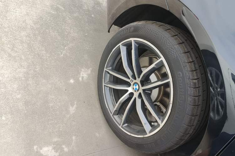 Used BMW 5 Series 2022 Restyled 525Li M Sport Package Exterior 5