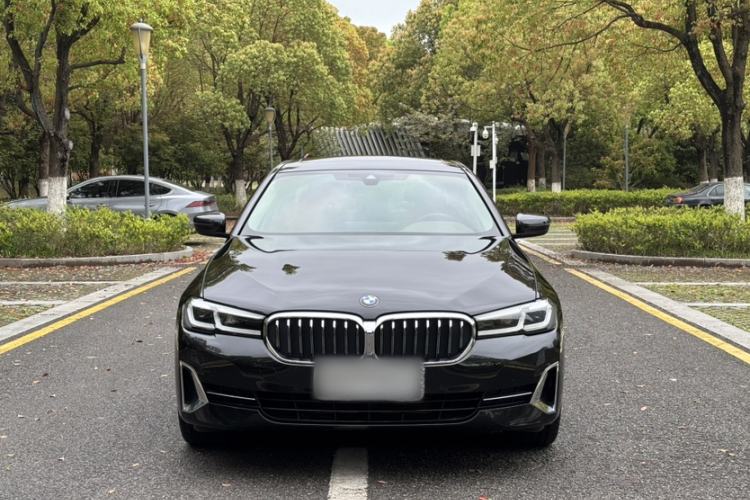 Used BMW 5 Series 2022 Second Facelift 525Li Luxury Package Exterior 5