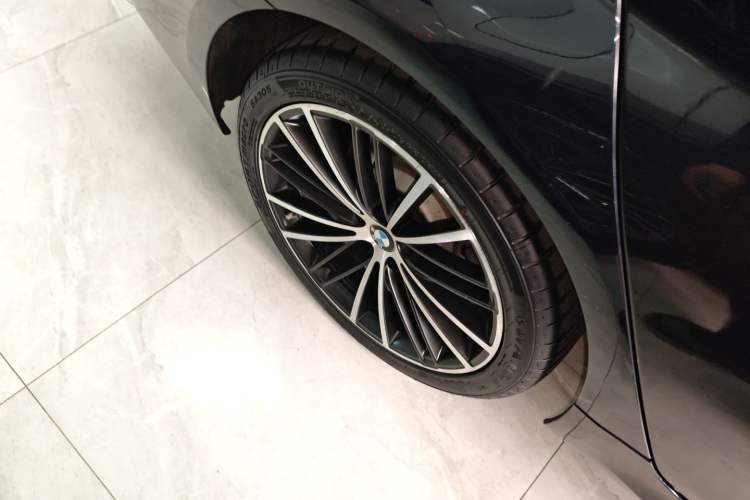 Used BMW 5 Series 2022 Restyled 530Li Leading Edition M Sport Package Exterior 5