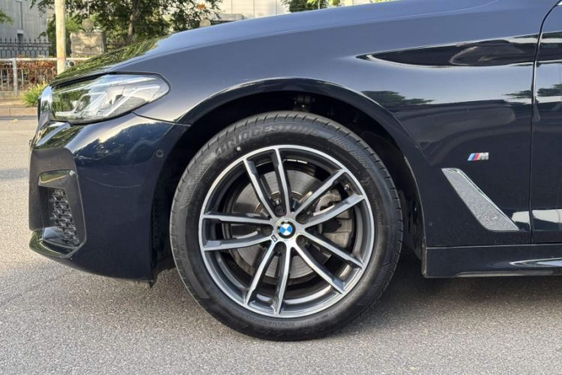 Used BMW 5 Series 2022 Restyled 525Li M Sport Package Exterior 6