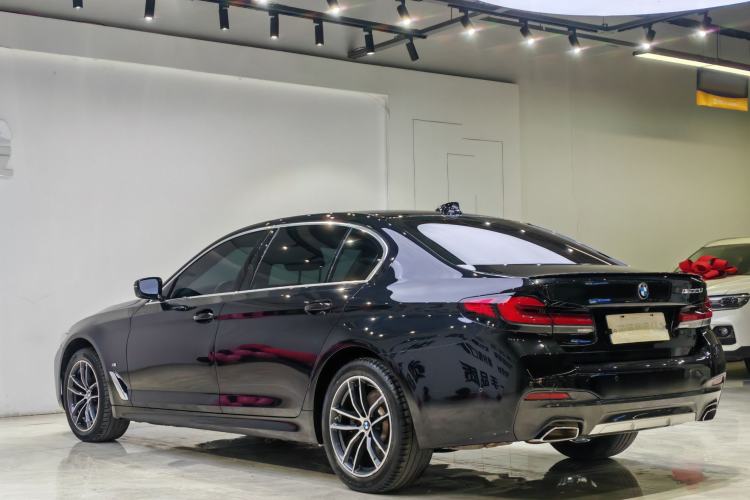 Used BMW 5 Series 2022 Restyled 525Li M Sport Package Exterior 6