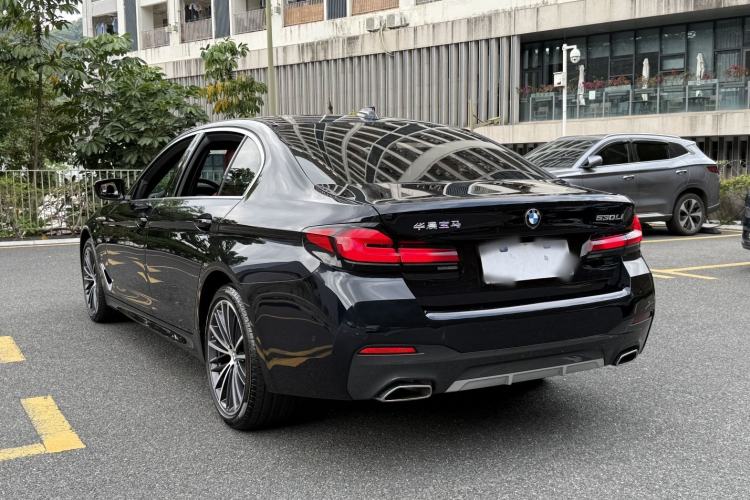 Used BMW 5 Series 2022 Restyled 530Li Leading Edition M Sport Package Exterior 6