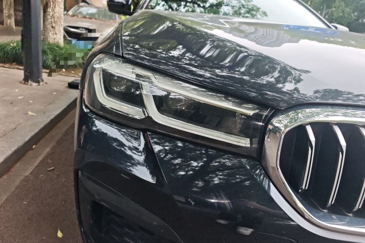 Used BMW 5 Series 2022 Second Facelift 530Li Luxury Version M Sport Package Exterior 6