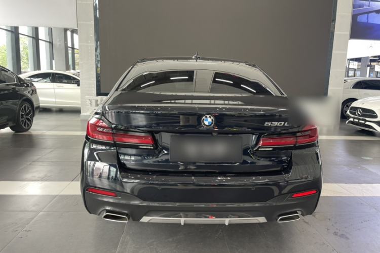 Used BMW 5 Series 2022 Second Facelift 530Li Luxury Version M Sport Package Exterior 6