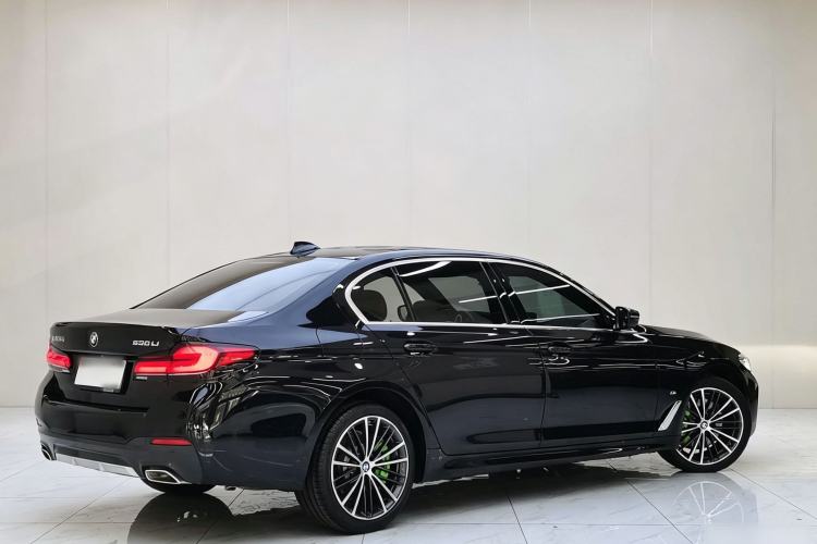 Used BMW 5 Series 2022 Restyled 530Li Leading Edition M Sport Package Exterior 7
